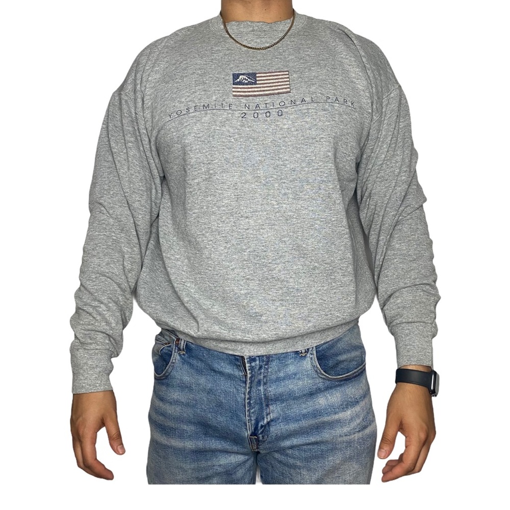 2000 Yosemite international park crewneck